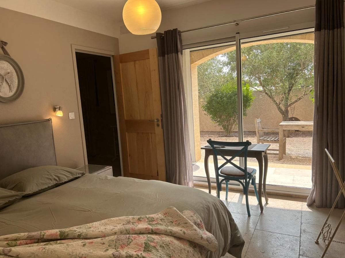 Bed and Breakfast Au Ciel Etoile Кастийон-дю-Гар Экстерьер фото